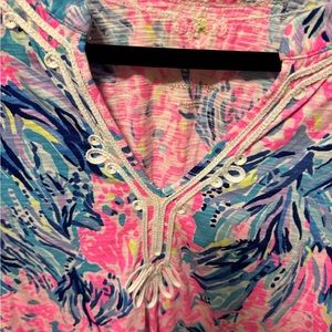 Women’s long sleeve top